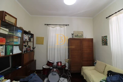 Moradia T4 para Venda em Funchal (Santa Maria Maior)