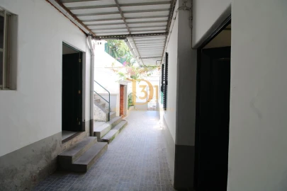 Moradia T4 para Venda em Funchal (Santa Maria Maior)