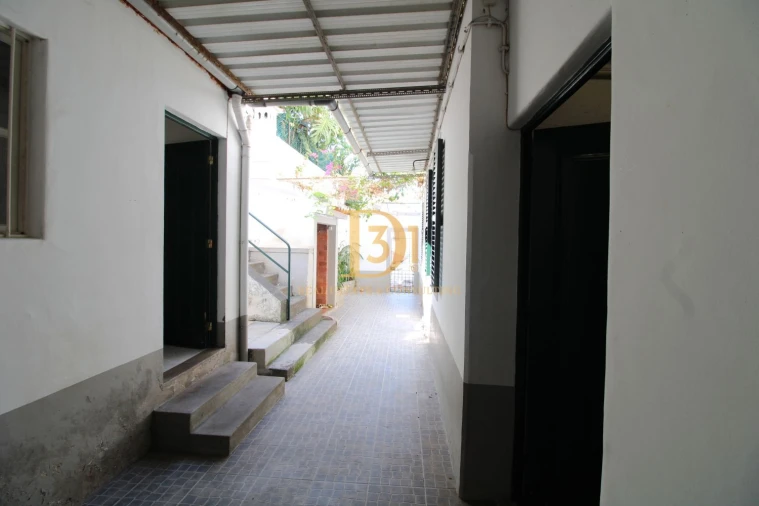 Moradia T4 para Venda em Funchal (Santa Maria Maior) Foto 20