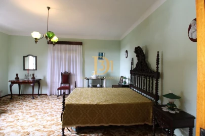 Moradia T4 para Venda em São Martinho