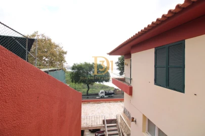 Moradia T4 para Venda em São Martinho