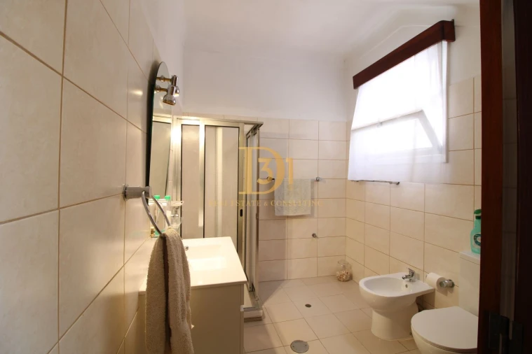 Moradia T4 para Venda em São Martinho Foto 34