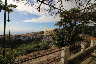 Moradia T3 para Venda em Caniço