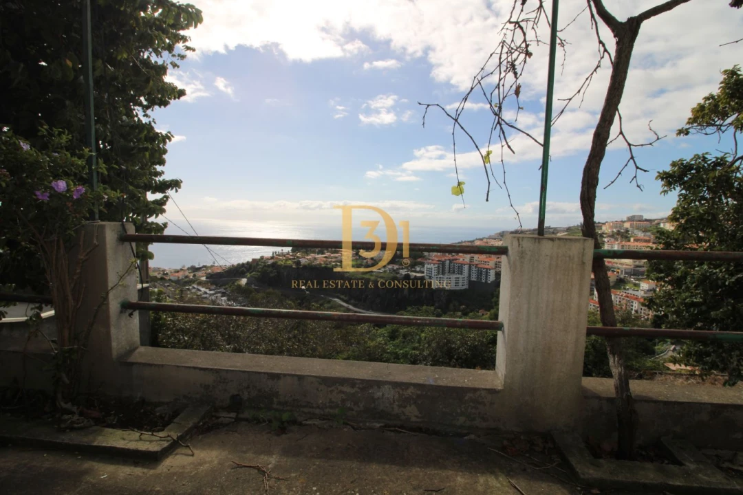 Moradia T3 para Venda em Caniço Foto 2