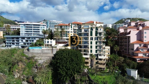 Apartamento T4 para Venda em São Martinho