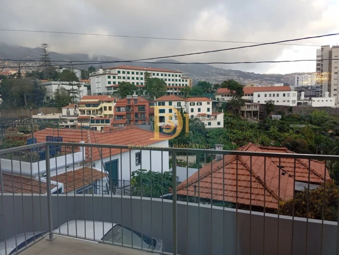 Apartamento T3 para Venda em São Martinho Foto 8