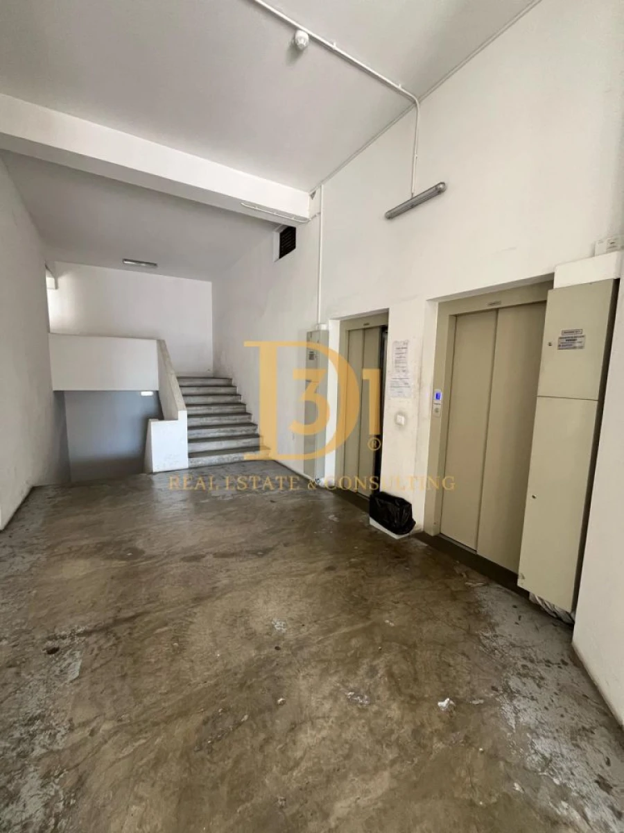 Garagem para Venda em Funchal (Santa Luzia) Foto 3