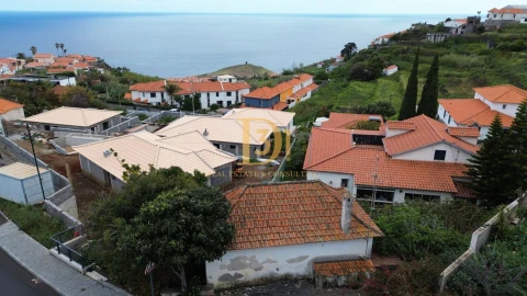 Terreno para Venda em Santa Cruz