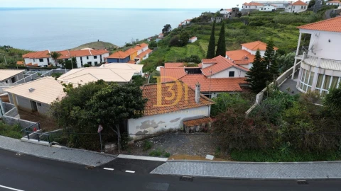 Terreno para Venda em Santa Cruz