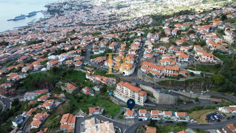 Moradia T3 para Venda em Funchal (Santa Maria Maior)