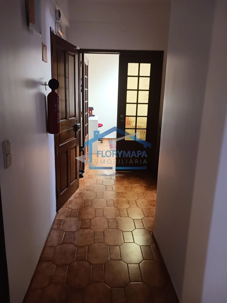 Apartamento T1 para Venda em Alcabideche Foto 17