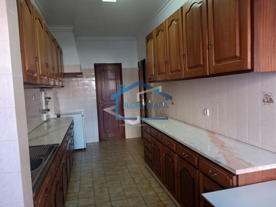 Apartamento T1 para Venda em Alcabideche Foto 6