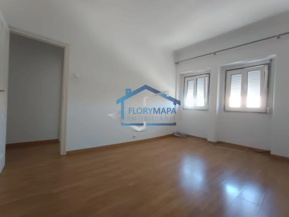 Apartamento T4 para Venda em Alcabideche Foto 7