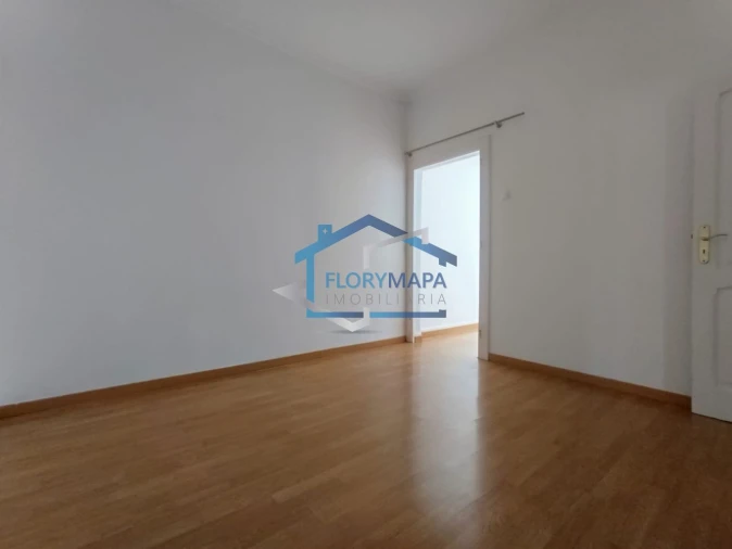 Apartamento T4 para Venda em Alcabideche Foto 10