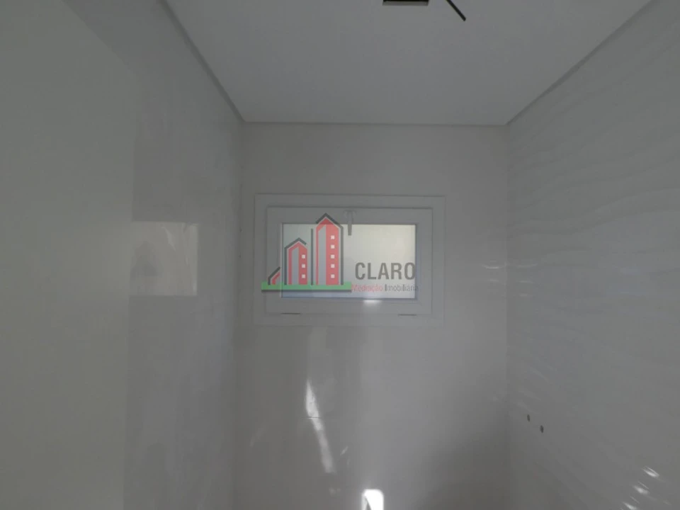 Moradia T5 para Venda em Antuzede e Vil de Matos Foto 12