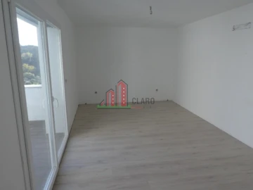 Moradia T5 para Venda em Antuzede e Vil de Matos