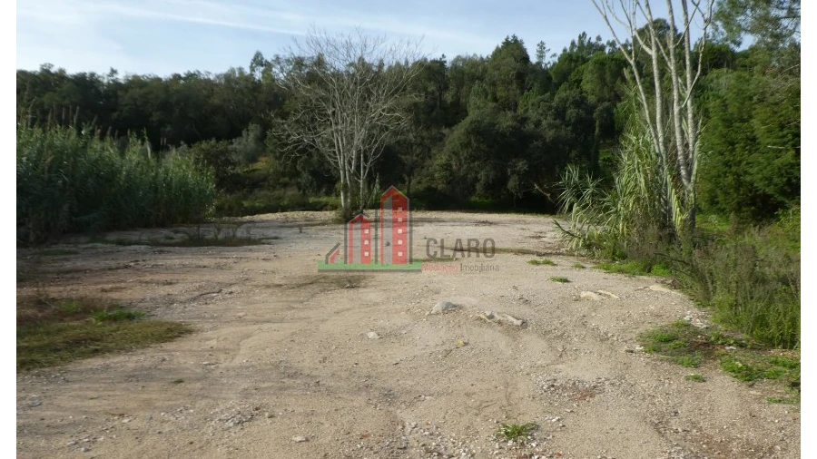 Terreno para Venda em Trouxemil e Torre de Vilela
