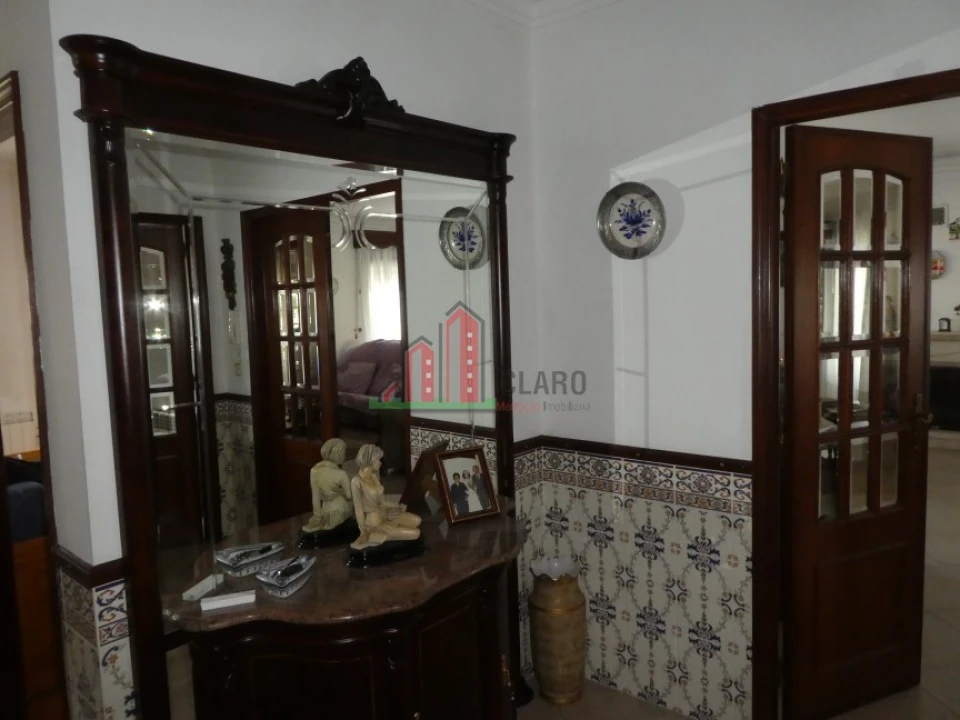 Moradia T5 para Venda em Santa Clara e Castelo Viegas Foto 19