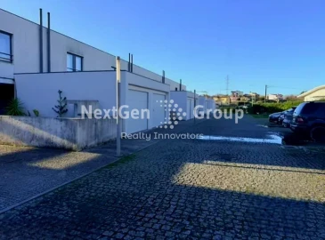 Moradia T3 para Venda em Castêlo da Maia