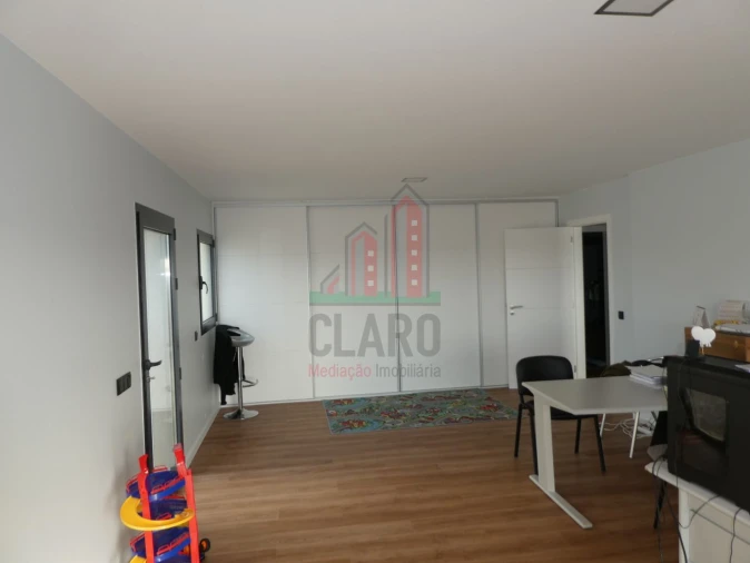 Moradia T6 para Venda em Alvorge Foto 9