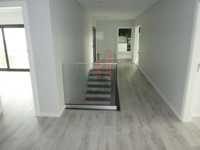 Moradia T6 para Venda em Alvorge Foto 6