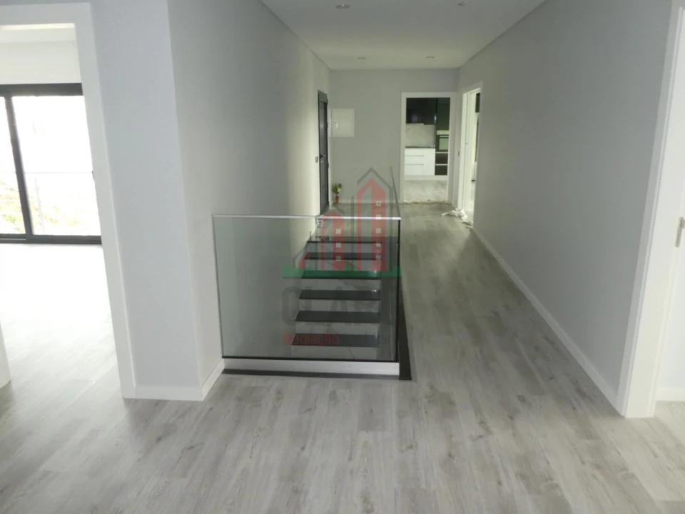 Moradia T6 para Venda em Alvorge Foto 6