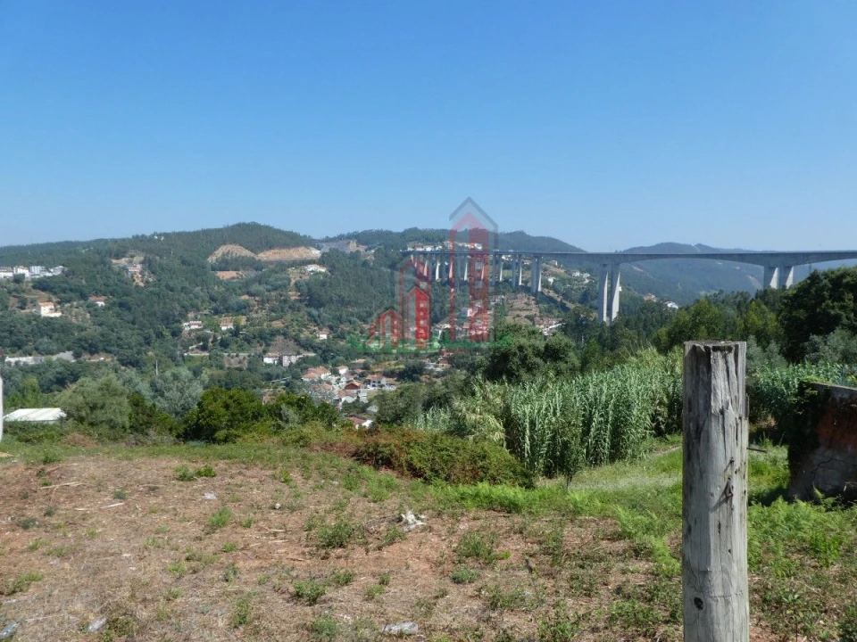 Terreno para Venda em Ceira Foto 2