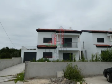 Moradia T3 para Venda em Arazede