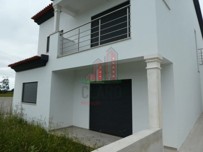 Moradia T3 para Venda em Arazede