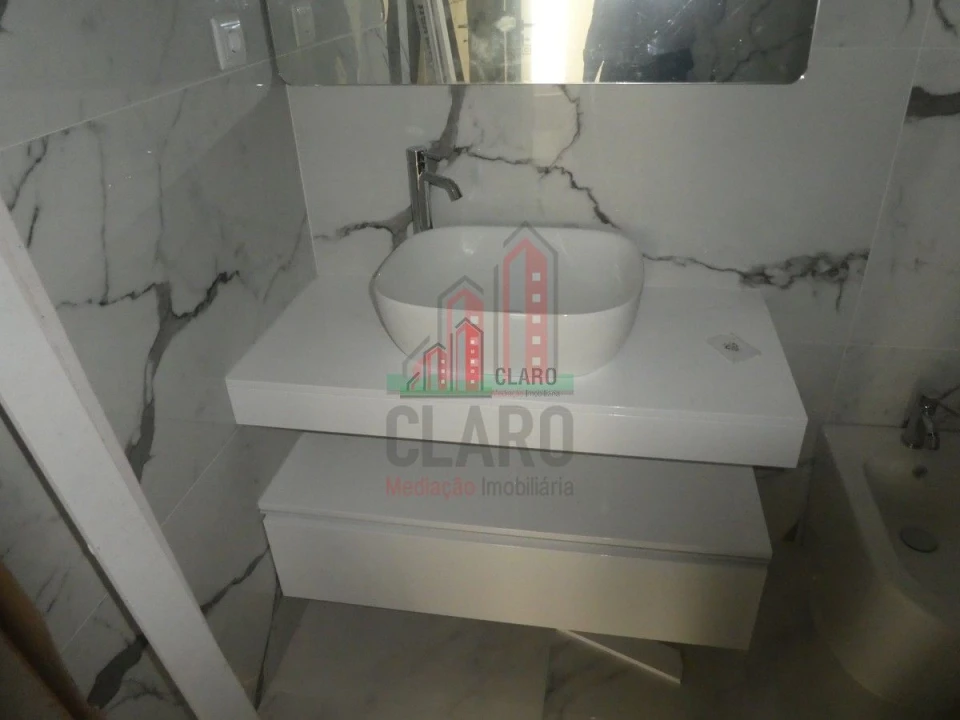 Moradia T3 para Venda em Arazede Foto 23