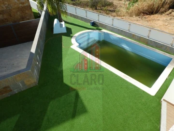 Moradia T4 para Venda em Albufeira e Olhos de Água