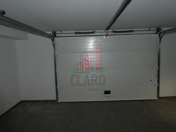 Moradia T4 para Venda em Albufeira e Olhos de Água