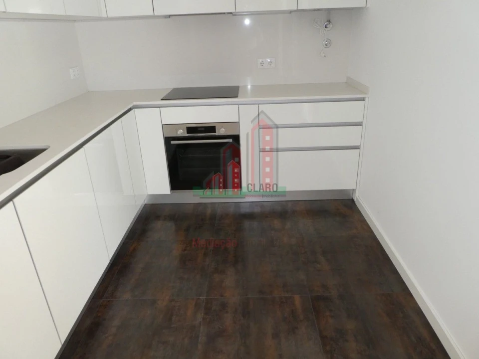 Apartamento T3 para Venda em Eiras e São Paulo de Frades Foto 4