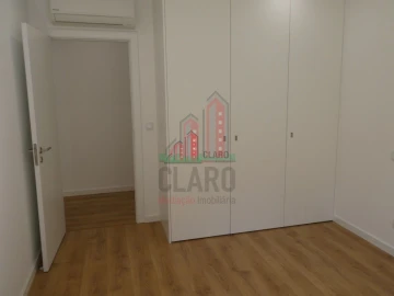 Apartamento T2 para Venda em Eiras e São Paulo de Frades