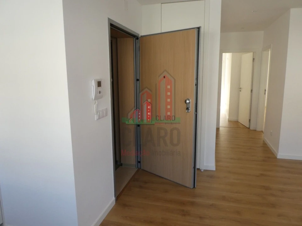 Apartamento T2 para Venda em Eiras e São Paulo de Frades Foto 9