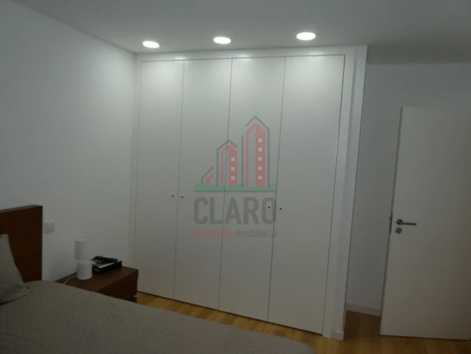 Apartamento T2 para Venda em Santo Antonio dos Olivais Foto 11