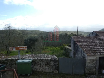 Moradia T7 para Venda em Zambujal