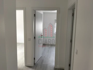 Apartamento T3 para Venda em Santa Clara e Castelo Viegas