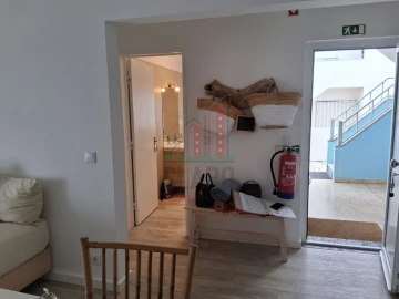 Apartamento T1 para Arrendamento em Atouguia da Baleia