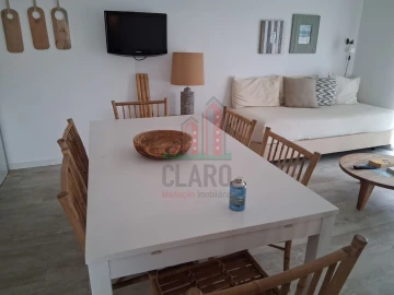 Apartamento T1 para Arrendamento em Atouguia da Baleia
