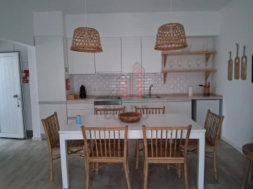 Apartamento T1 para Arrendamento em Atouguia da Baleia