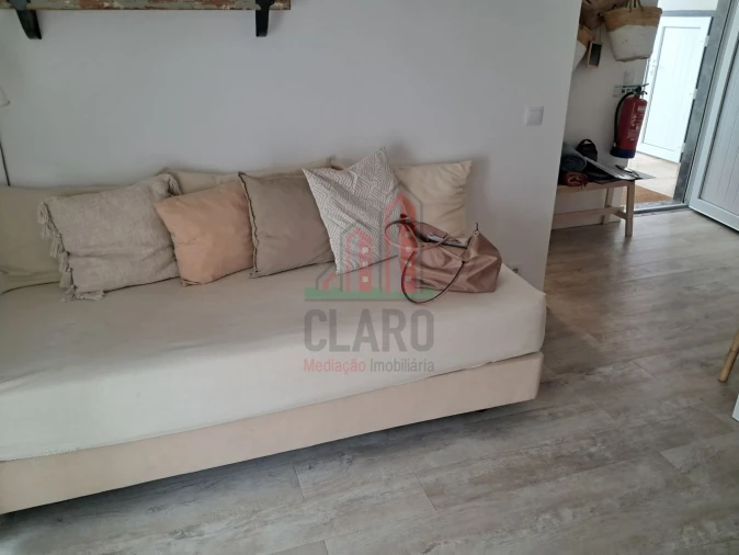Apartamento T1 para Arrendamento em Atouguia da Baleia Foto 11