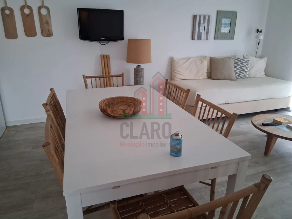 Apartamento T1 para Arrendamento em Atouguia da Baleia Foto 3