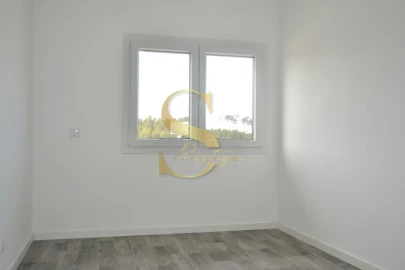 Apartamento T3 para Venda em Meirinhas