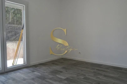 Apartamento T3 para Venda em Meirinhas