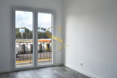 Apartamento T3 para Venda em Meirinhas