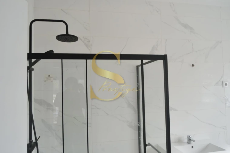 Apartamento T3 para Venda em Meirinhas Foto 10