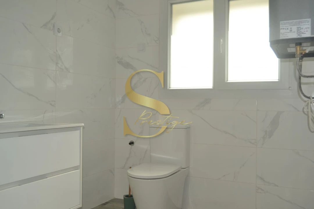 Apartamento T3 para Venda em Meirinhas Foto 8