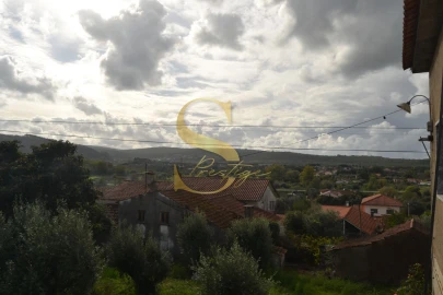 Moradia T5 para Venda em Chão de Couce