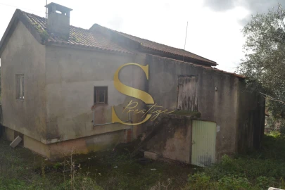 Moradia T5 para Venda em Chão de Couce